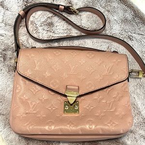Louis Vuitton Pink Poche Shoulder bag